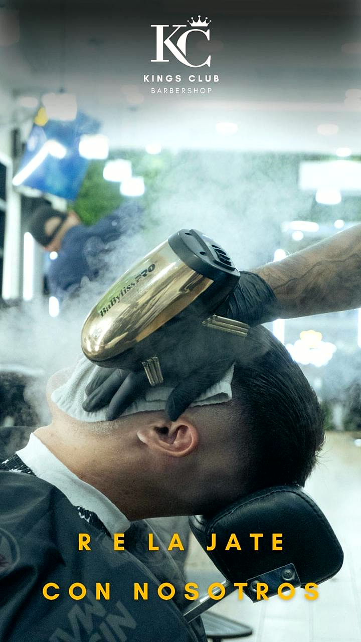 Kings Club Barbershop Huayacán — ritual de vapor y relajación